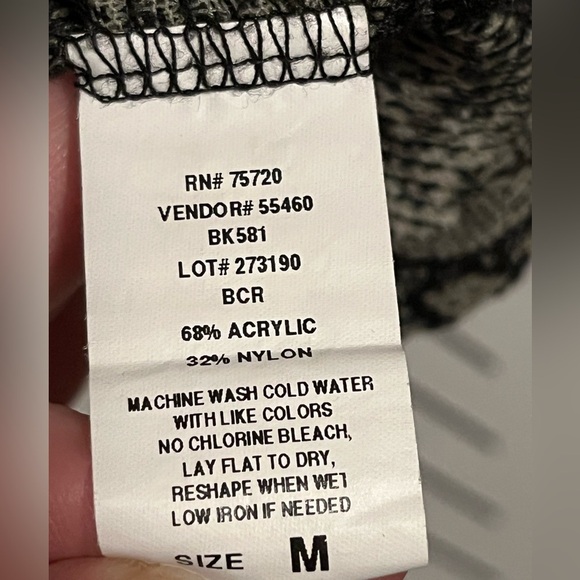 BKE Top Burnout Knit Stretch Top - Picture 6 of 9